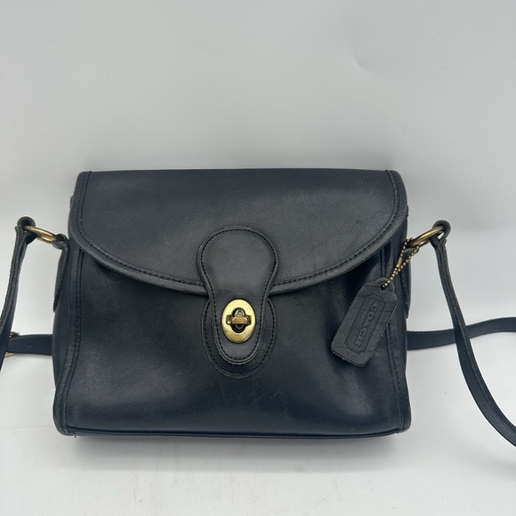 Coach Handbags - Vintage Coach Devon Crossbody Bag Black Leather Handbag No 0255 235